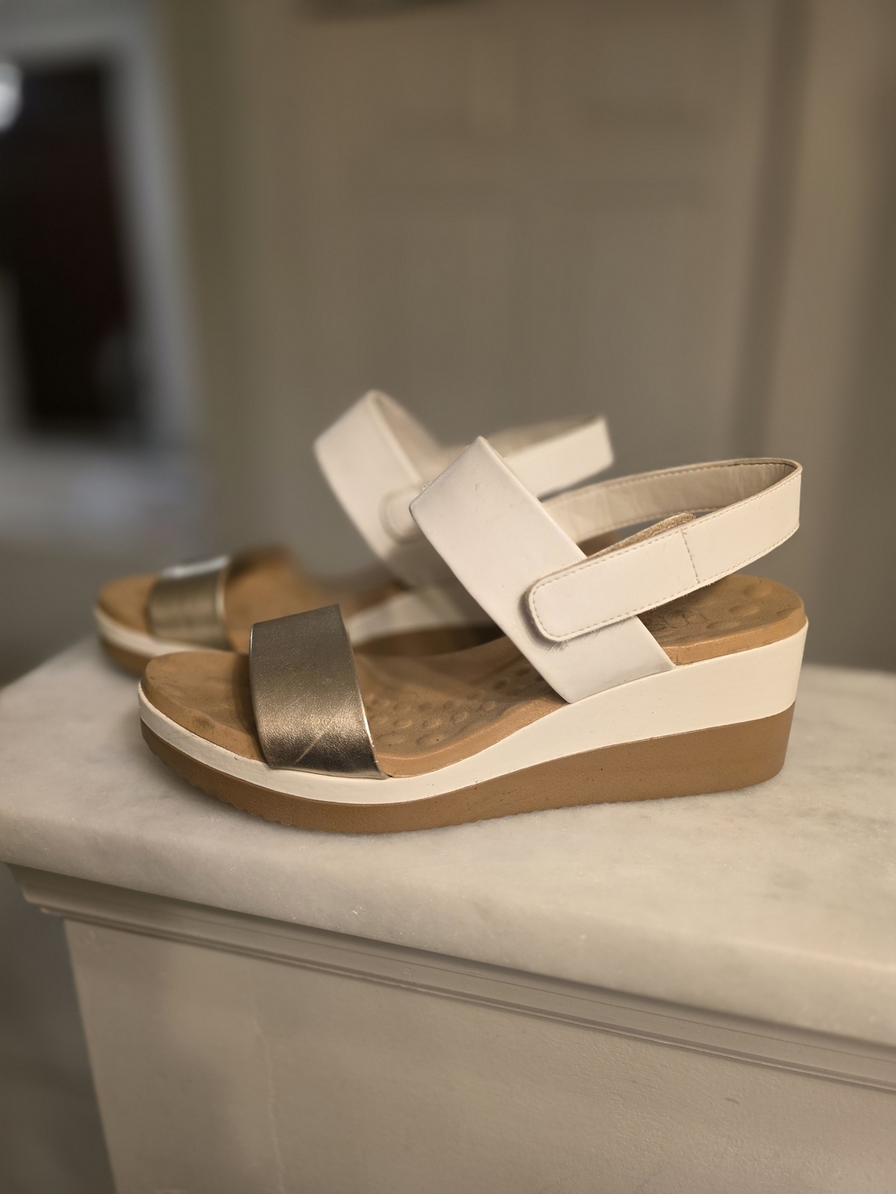 Malu Super Comfortable Bubble System White/Gold Sandals